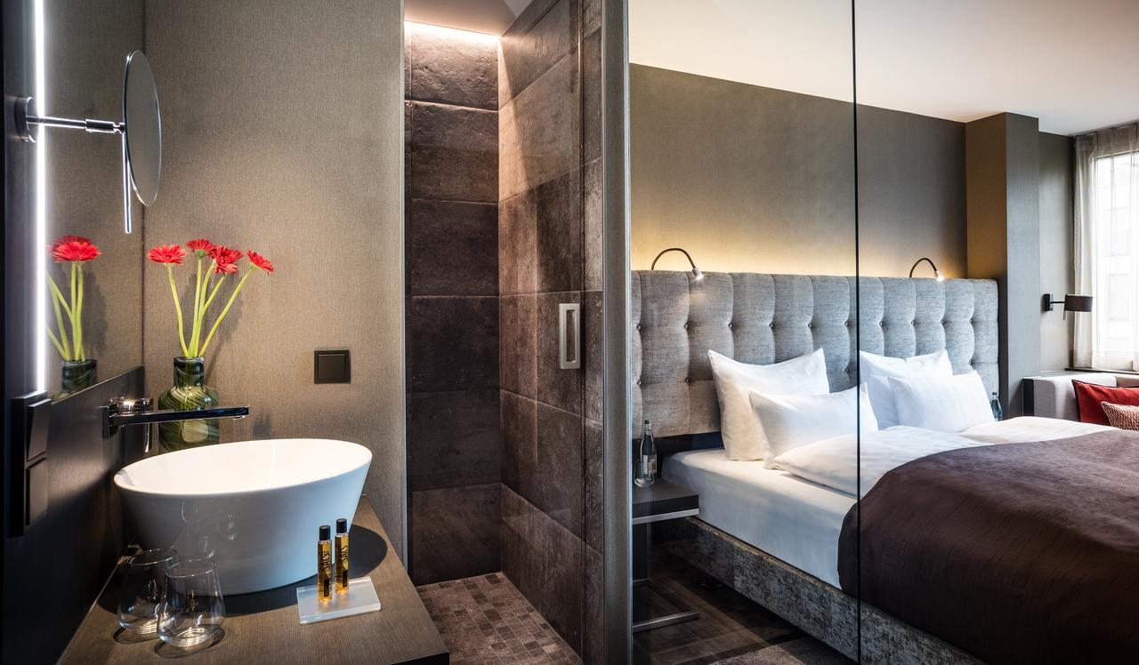 Saks Urban Design Frankfurt 4*